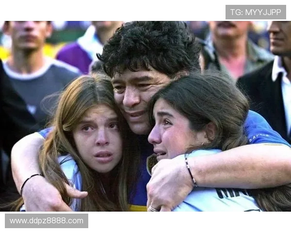 C 罗球迷为何集体推崇马拉多纳为历史第一人？(1)