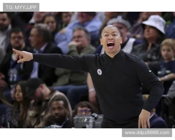 美媒评现役主帅:科尔登顶,斯波第二,乌度卡第七,雷迪克仅 20 美媒评现役主帅:科尔登顶,斯波第二,乌度卡第七,雷迪克仅 20